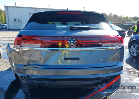 2025 Volkswagen Atlas Cross Sport 2.0T Se z USA, uszkodzony, nr VIN 1V2LE2CA8SC207542